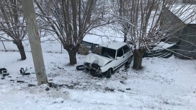 Elazığ'da şarampole devrilen otomobildeki 4 kişi yaralandı