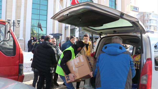 Erzurum'dan deprem bölgelerine yardım seferberliği sürüyor
