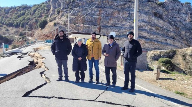 Erzurum Teknik Üniversitesinin akademik teknik ekibi deprem bölgesinde çalışma yaptı