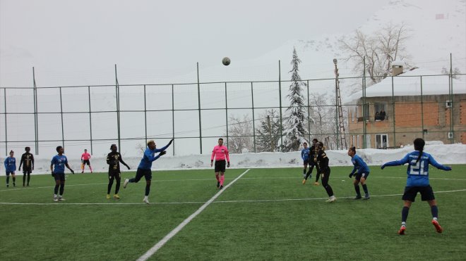 Hakkarigücü Kadın Futbol takımı evinde mağlup oldu
