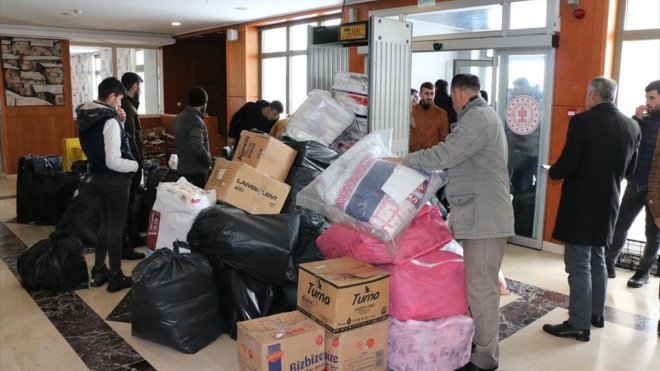 Hizan'da toplanan yardımlar depremzedelere gönderildi