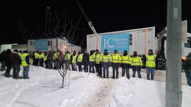 IC Holding ve IC Vakfı deprem bölgesinde yaraların sarılmasına destek oluyor
