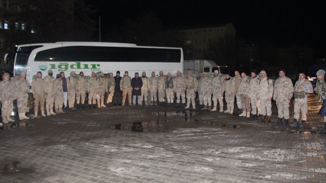 Iğdır ve Kars'tan 207 korucu ve astsubay deprem bölgesine gönderildi
