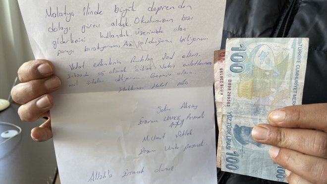 Malatya'da kaldıkları okulun eşyalarını kullanan sağlıkçılardan 'duygulandıran not' ve para