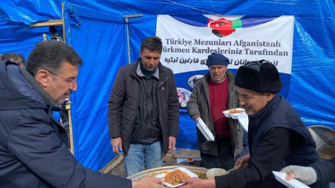 MALATYA - Depremzedelere Afganistan Türkmenlerinden yardım1