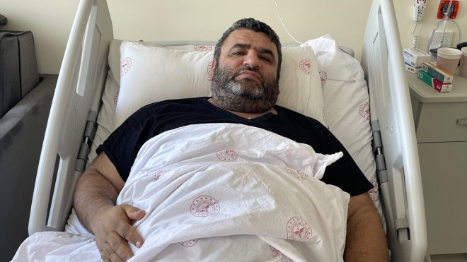 Yeğeninin enkaz altındayken gönderdiği mesaj sayesinde kurtuldular