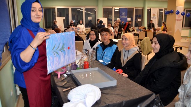 Muş'ta depremzede aile ve çocuklara psikososyal destek hizmeti sunuluyor