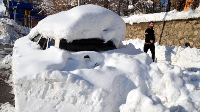 Van, Hakkari, Bitlis ve Muş'ta 476 yerleşim yerine ulaşım sağlanamıyor