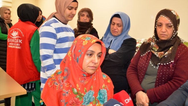 Muş'ta yurda yerleştirilen depremzedeler, yaşadıklarını gözyaşlarıyla anlattı