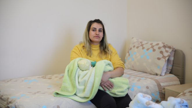 2011 depremini yaşayan Vanlılar "asrın felaketi"nden etkilenenlere evlerinin kapısını açtı