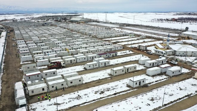 Van Büyükşehir Belediyesinden depremzedelere ücretsiz ulaşım imkanı