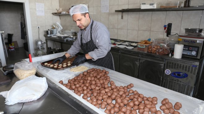 Van'da çölyak hastaları için üretilen glütensiz ürünler deprem bölgesine gönderiliyor
