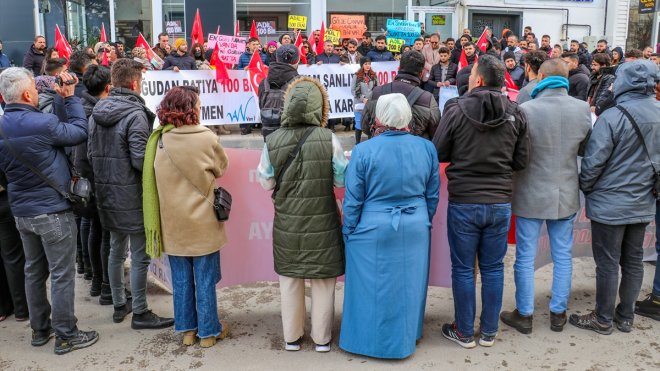 Van'da öğretmen adaylarından basın açıklaması