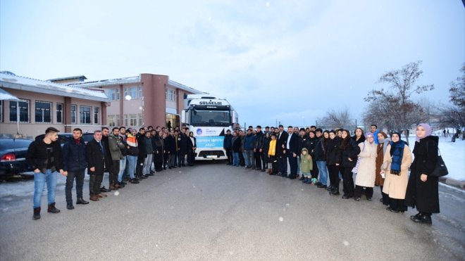 Van Yüzüncü Yıl Üniversitesi depremlerin ardından imkanlarını seferber etti