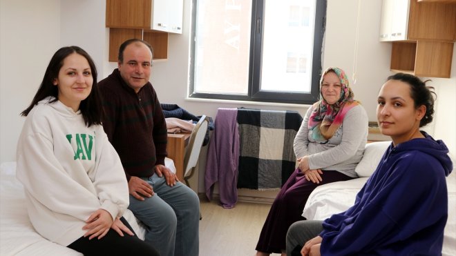 Yeni açtıkları "sosyal donatılı apart evler"i depremzedelere ayırdılar