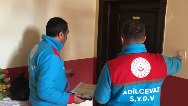 Adilcevaz'da depremzedelerin ihtiyaçları karşılanıyor