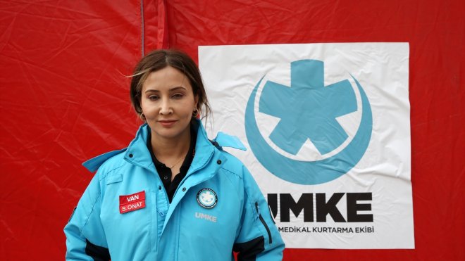 ADIYAMAN - Van depremini yaşayan sağlıkçılar Adıyaman