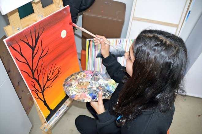 sanatlarını AĞRI öğrenciler Gençlik el - öğreniyor Merkezi