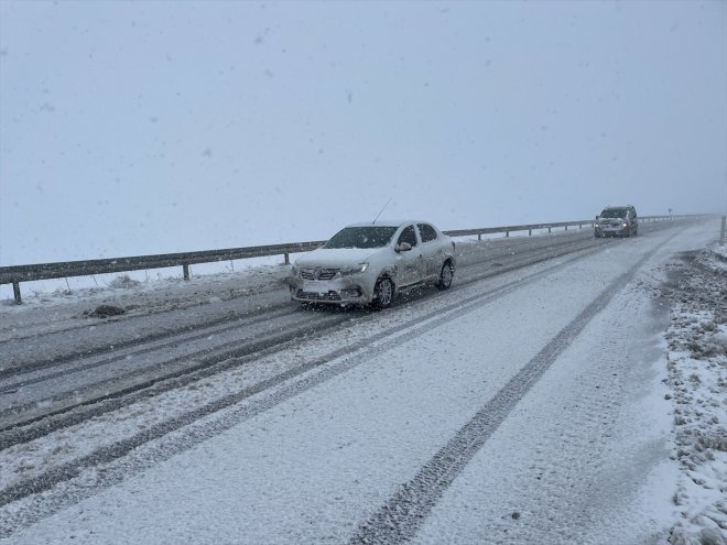 AĞRI ve ulaşımı Kar aksattı - tipi 11