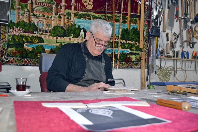 naht Ağrılı atıl işliyor sanatı nakış ahşapları gibi ustası 2