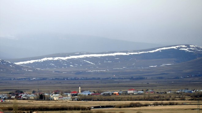 Ardahan'da kar yağışı etkili oluyor