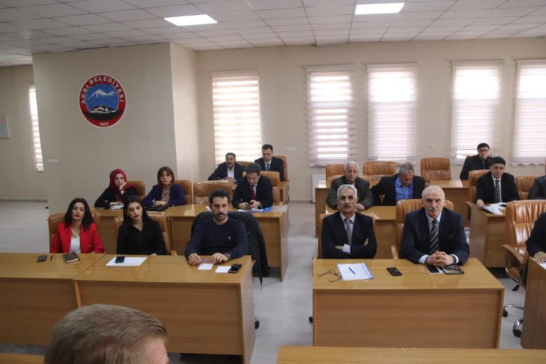 Başkan Karadoğan belediyede ilk toplantısını yaptı4