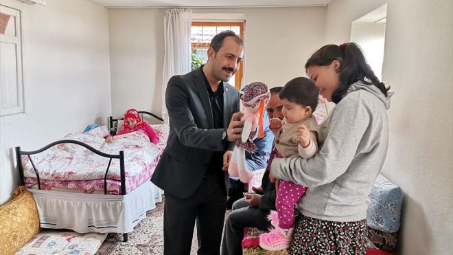 Baskil Kaymakamı Kundakçı, Gemici köyünü ziyaret etti