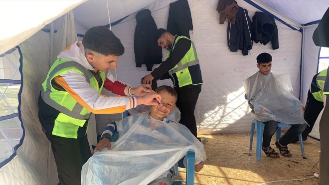 Bingöl'deki dernekten depremzedeler için etkinlik