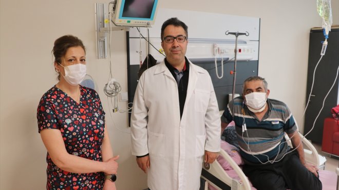 Deprem olunca ertelediği kemik iliği nakli bir ay sonra başarıyla gerçekleştirildi