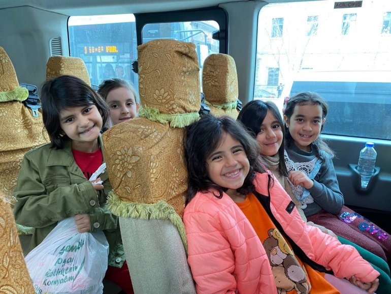 Depremzede çocukların yaraları Ağrı