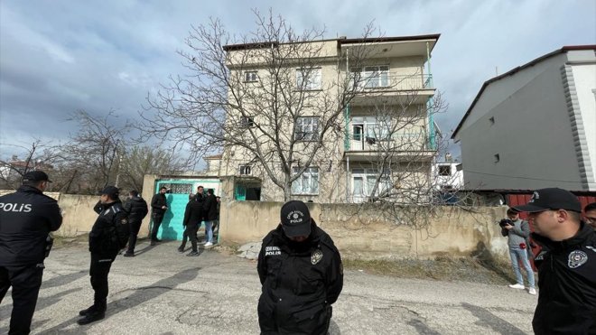 Elazığ'da bir kişi ailesinden 5 kişiyi öldürüp intihar etti