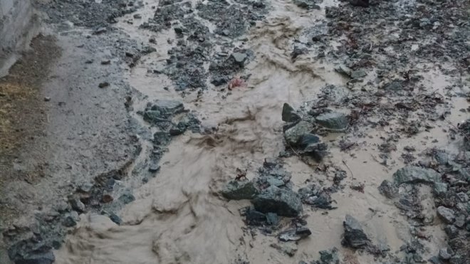 Erzincan'da sağanak taşkınlara neden oldu