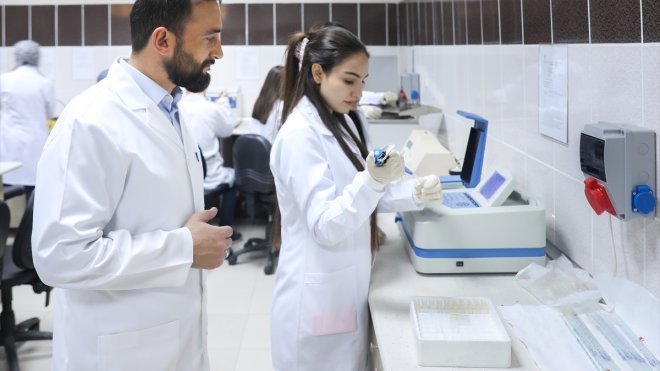 Atatürk Üniversitesiyle eşleşen Adıyaman Üniversitesinin öğrencileri eğitime başladı