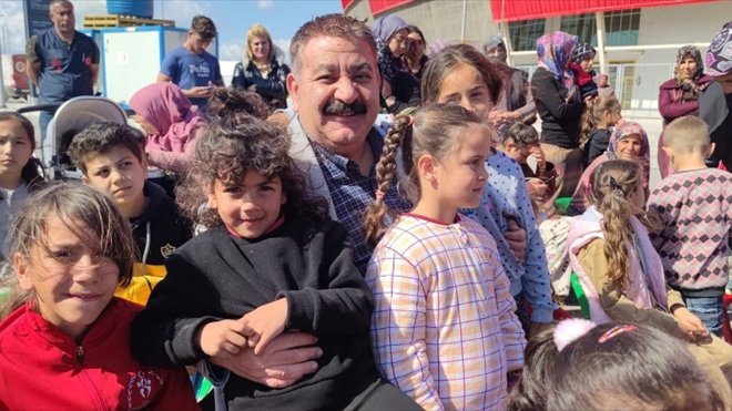 Erzurum'un Palandöken Belediyesi Hatay'da depremzedelere hizmetini sürdürüyor