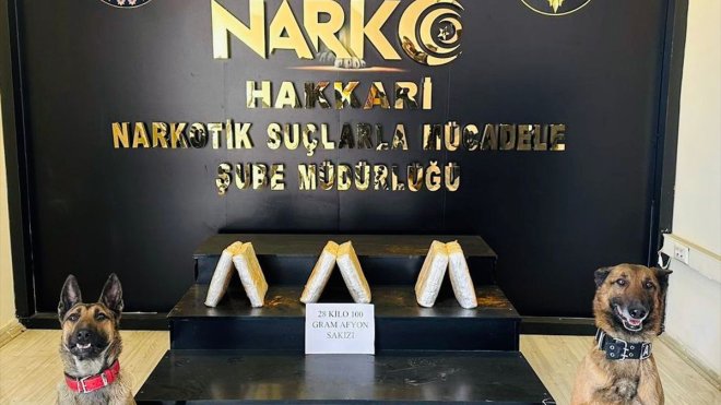 Hakkari'de 28 kilo 100 gram afyon sakızı ele geçirildi