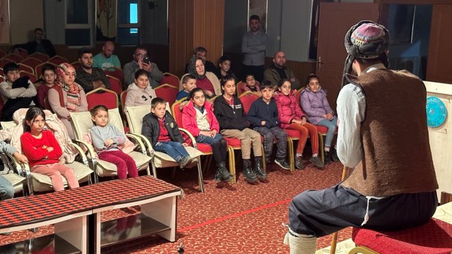 Hakkari'de depremden etkilenen çocuklara yönelik etkinlik düzenlendi