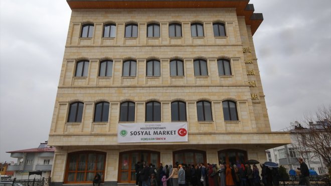 Hulusi Efendi Vakfı, Elbistan'da "Sosyal Market" açtı