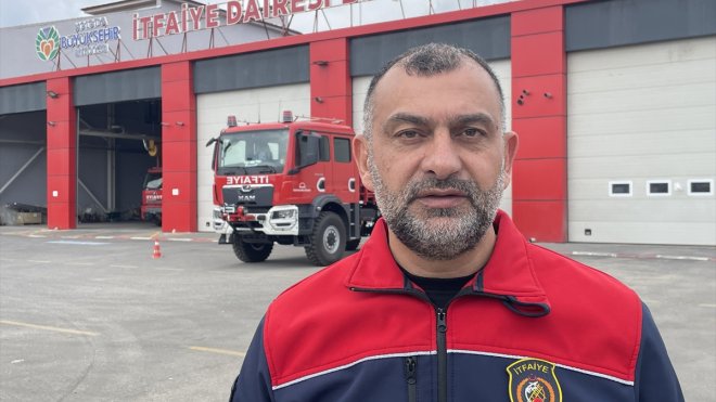 İtfaiyecilerin depremin ardından hayat kurtarma mücadelesi telsiz anonslarında