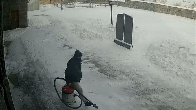 Kars'ta camilerin ses sistemleri ve elektronik temizlik aletlerini çalan zanlı tutuklandı