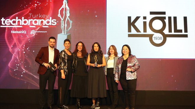 Kiğılı'ya "hazır giyimde en iyi teknoloji kullanımı" ödülü