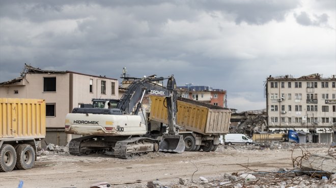 MALATYA - 1 milyon 131 bin metrekarede enkaz kaldırma çalışması tamamlandı1