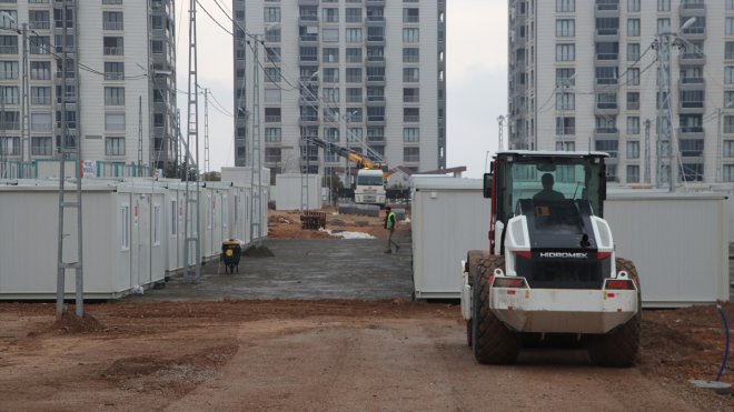 Depremlerden etkilenen Malatya'da 4 bin kişinin kalacağı konteyner kent kuruluyor