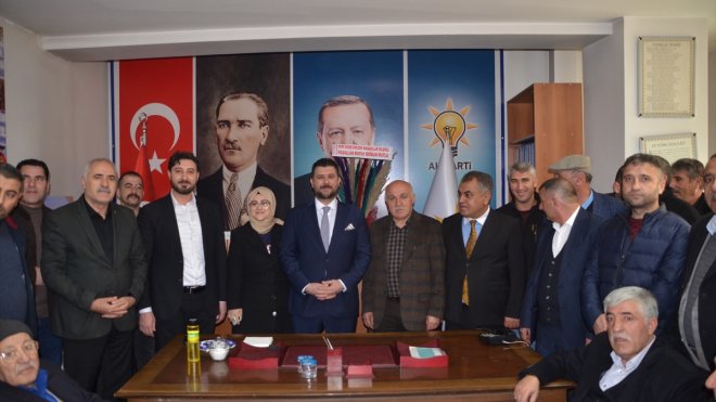 MUŞ - AK Parti Muş İl Başkanlığına atanan Melik Emre göreve başladı1