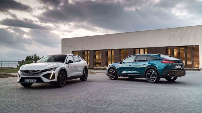 Peugeot 408 Türkiye'de satışa sunuldu