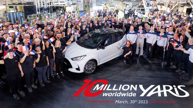 Toyota Yaris 10 milyonluk satış adediyle "efsane" otomobillerden biri oldu