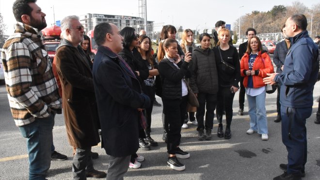 Ünlü isimler Malatya'da depremzedelerle bir araya geldi