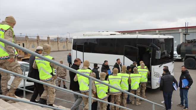 Van'da tefecilere yönelik operasyonda 9 şüpheli tutuklandı
