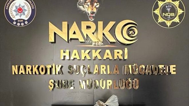 Yüksekova'da 1 kilo 103 gram afyon sakızı ele geçirildi