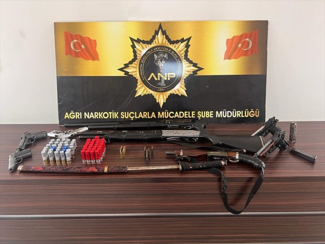 gözaltına kişi alındı operasyonunda 18 uyuşturucu Ağrı