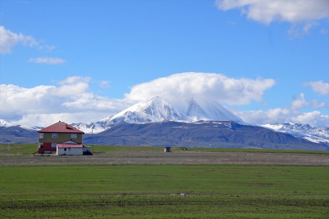 zirvesi kaplandı Kösedağ